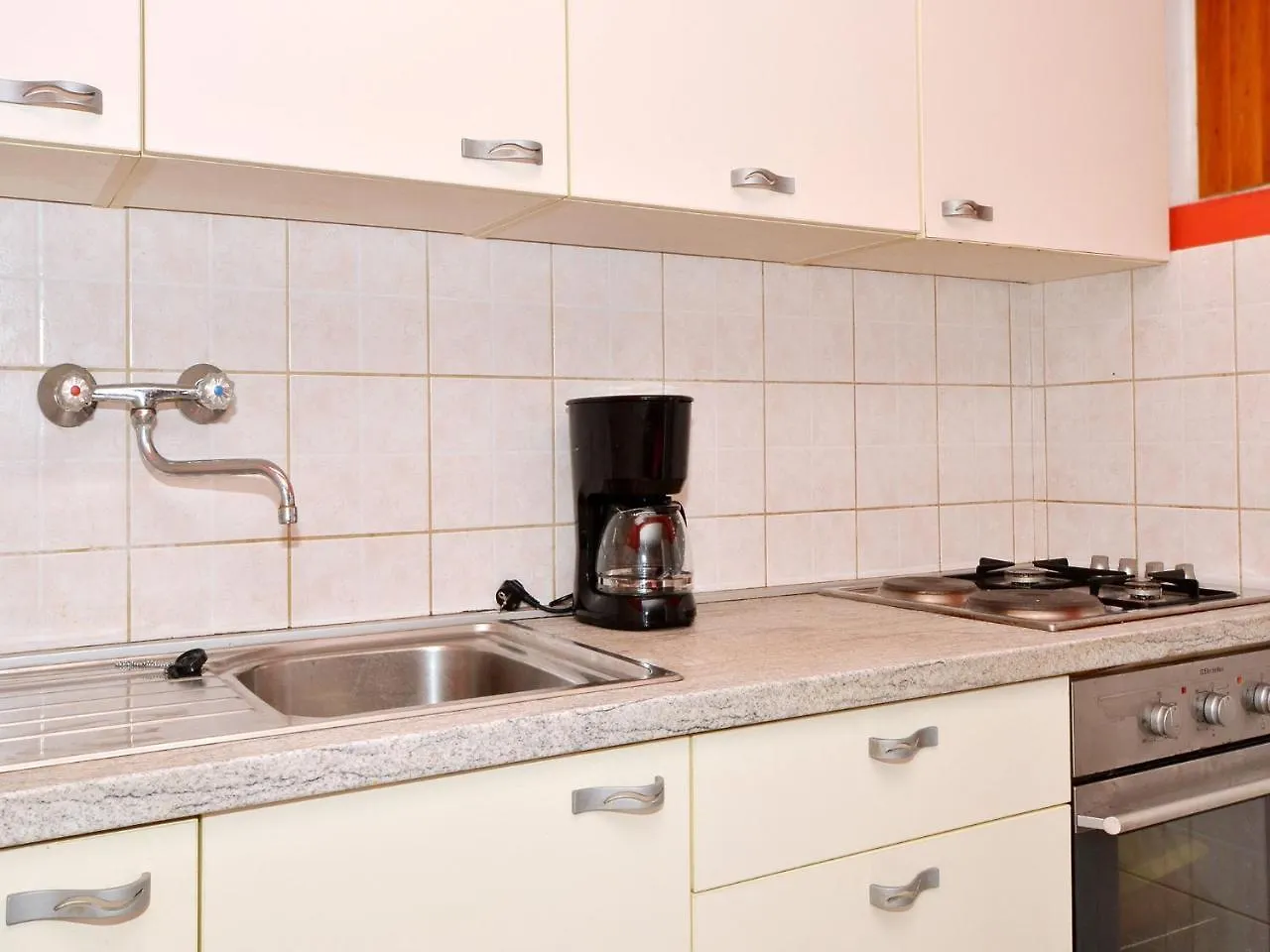 Apartments Josipa Trogir 0*,