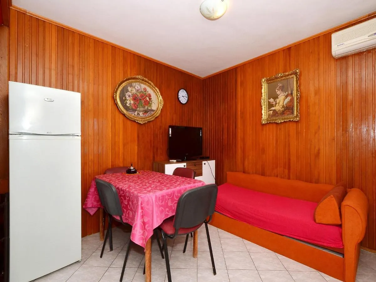 Apartments Josipa Trogir